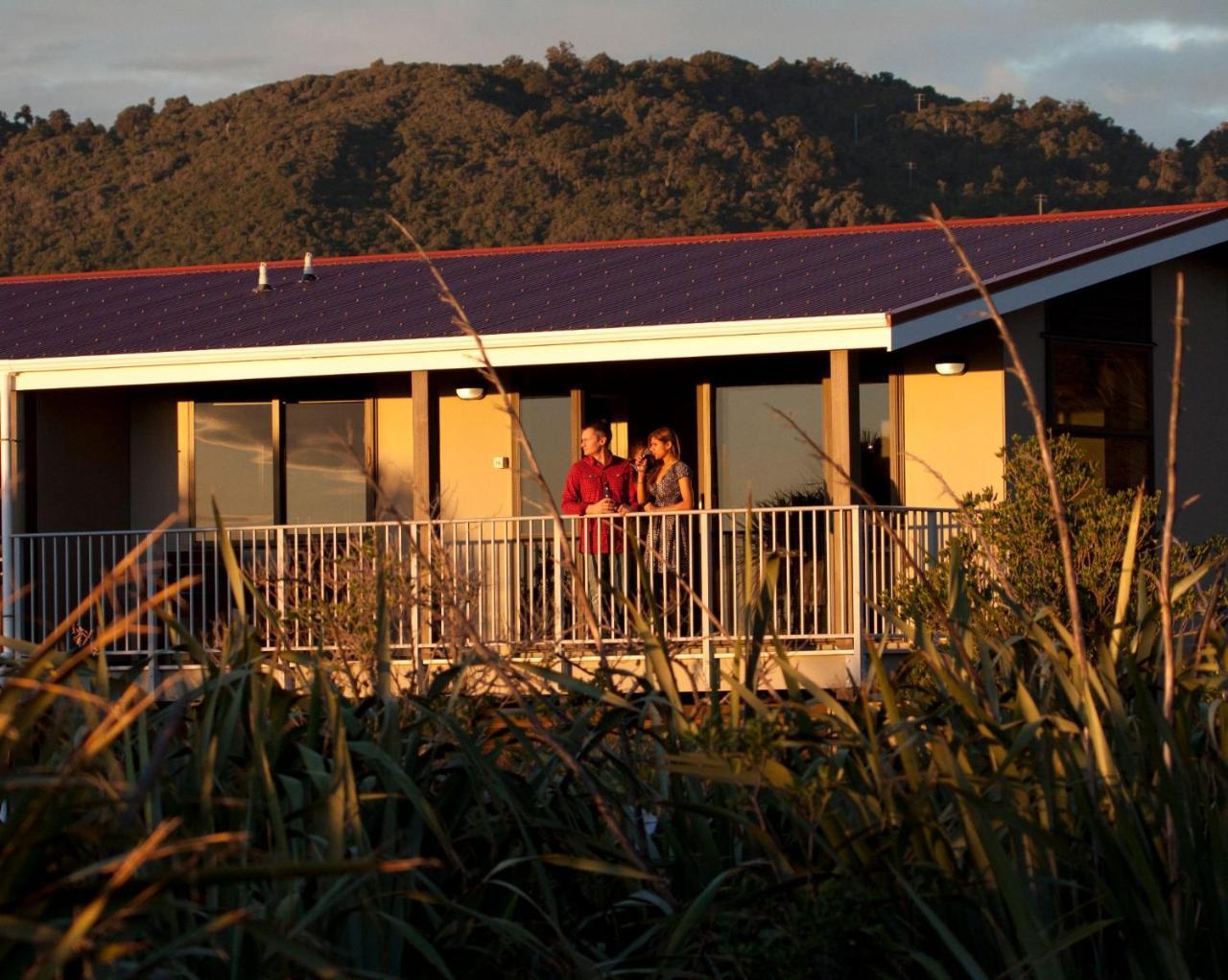 Greymouth Seaside Top 10 Holiday Park Chambre photo